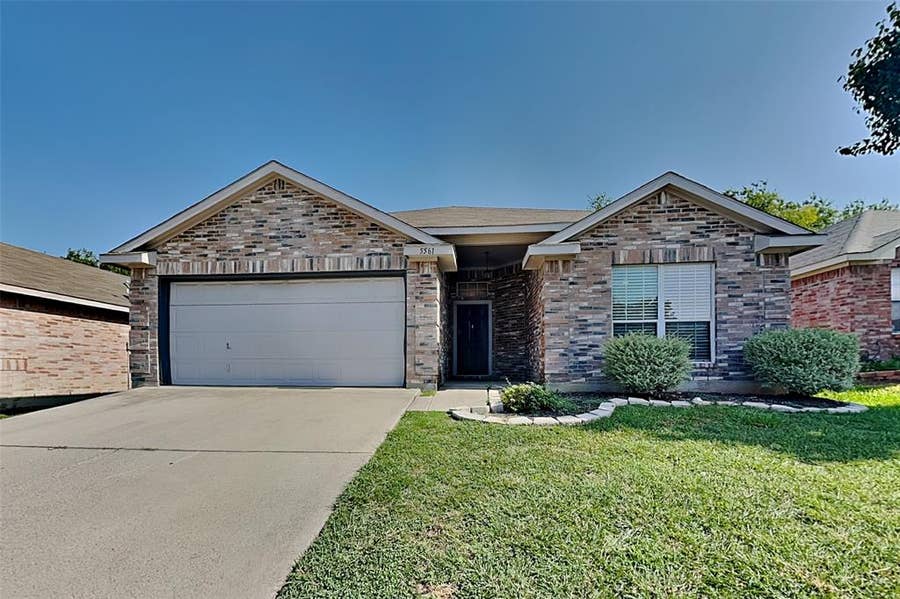 Property photo for 5561 Spring Ridge Drive, Watauga, TX