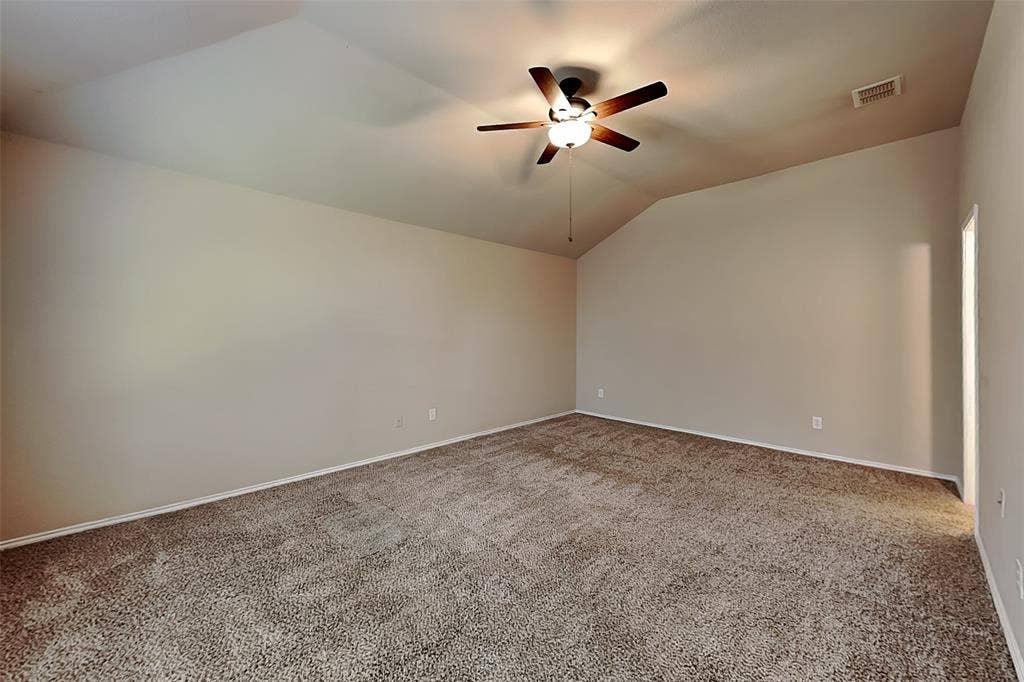5561 Spring Ridge Drive, Watauga, TX 76137 5561 Spring Ridge Drive, Watauga, TX 76137