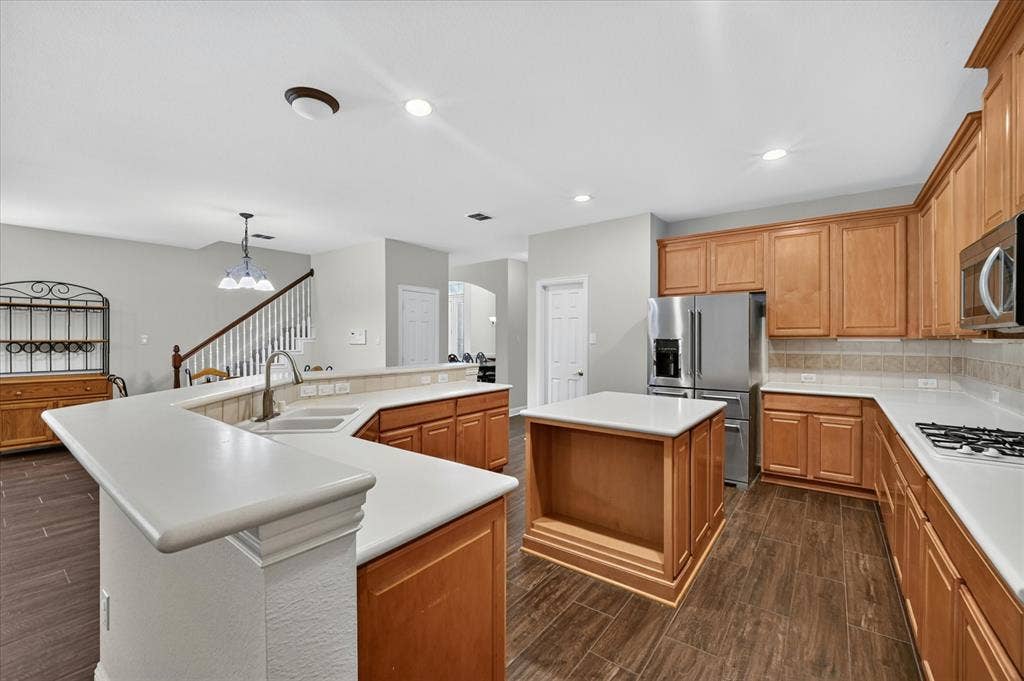 14505 Farmcote Drive, Frisco, TX 75035 14505 Farmcote Drive, Frisco, TX 75035