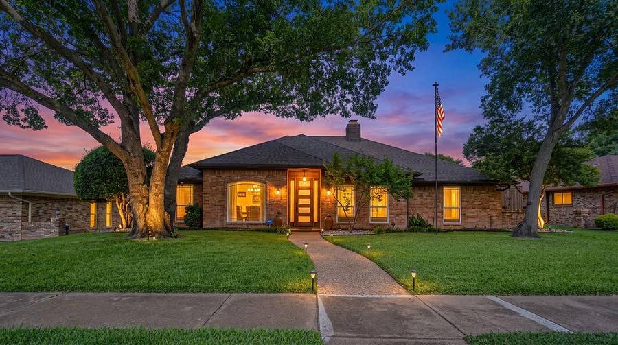 Property photo for 4005 Hatherly Drive, Plano, TX