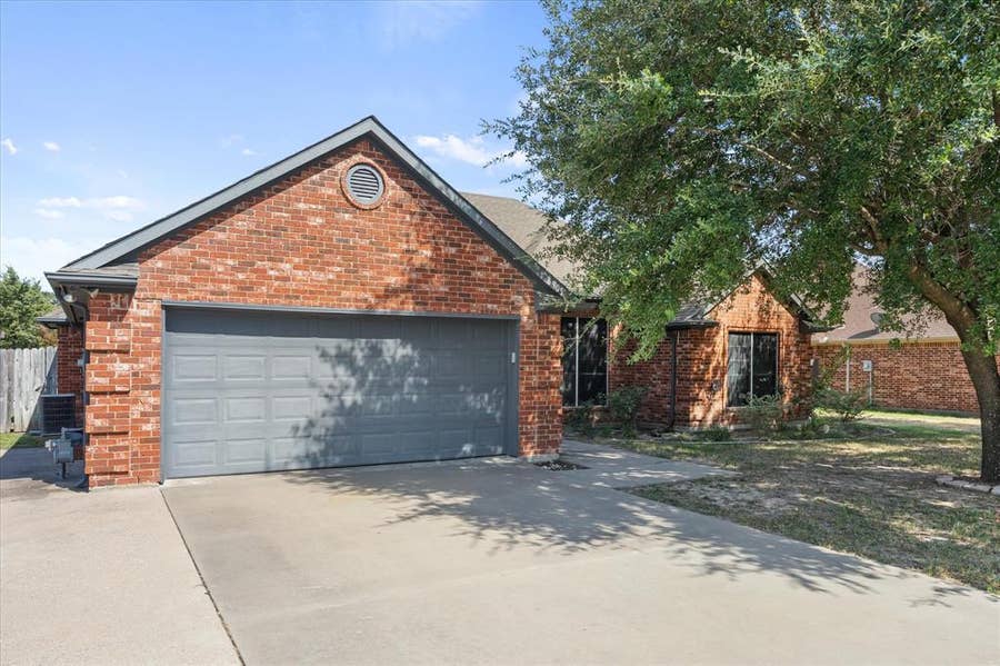 Property photo for 6905 Drew Court, Greenville, TX