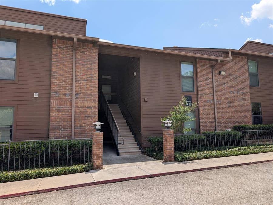 Property photo for 7522 Holly Hill Drive, #19, Dallas, TX