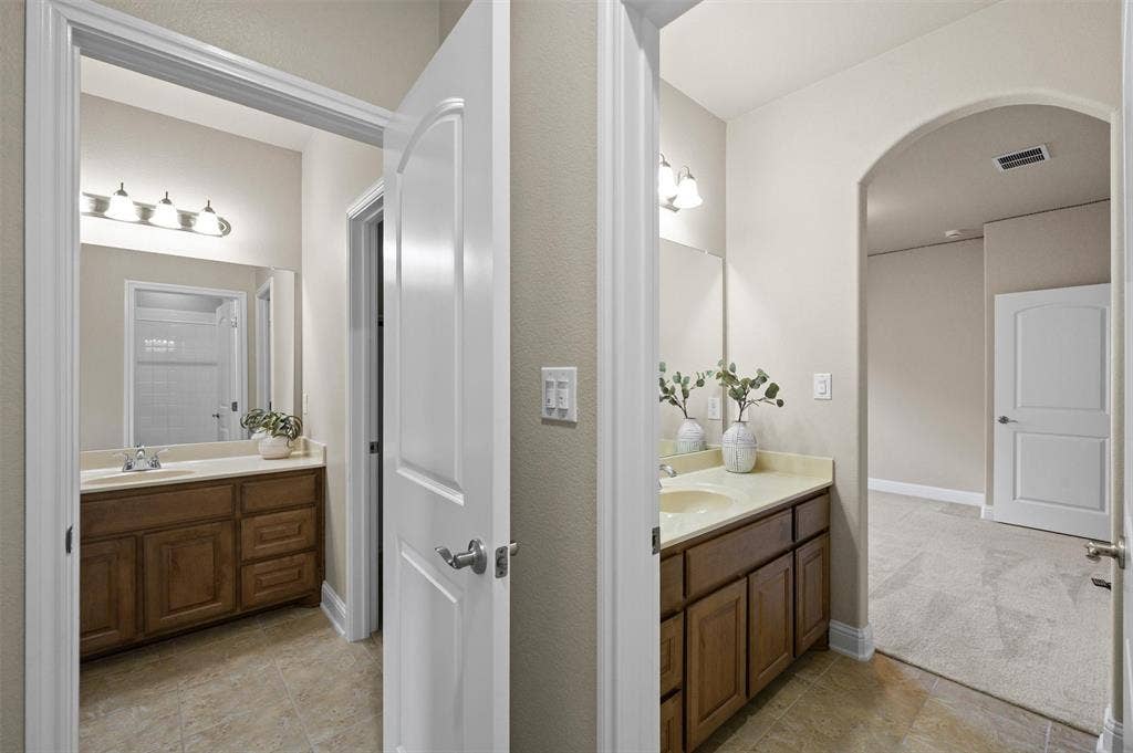 2524 Hayloft Way, Plano, TX 75075 2524 Hayloft Way, Plano, TX 75075
