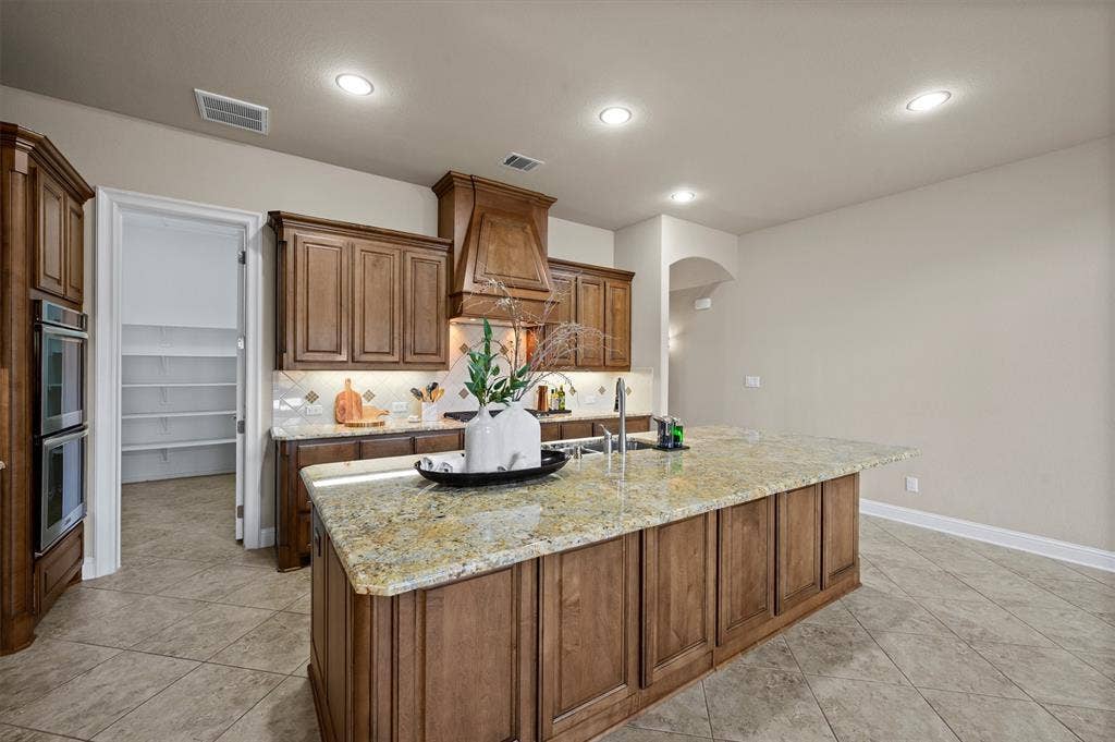 2524 Hayloft Way, Plano, TX 75075 2524 Hayloft Way, Plano, TX 75075