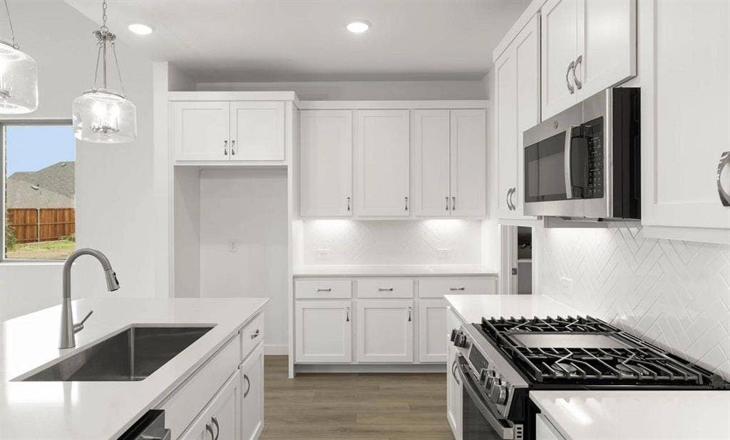 2206 Franklin Street, Princeton, TX 75407 Kitchen Representative Photo featuring the Timeless Collection