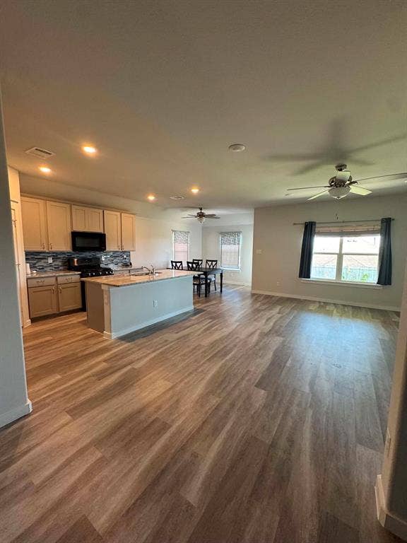 Fort Worth, TX 76123 Fort Worth, TX 76123