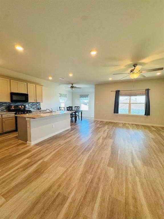 Fort Worth, TX 76123 Fort Worth, TX 76123
