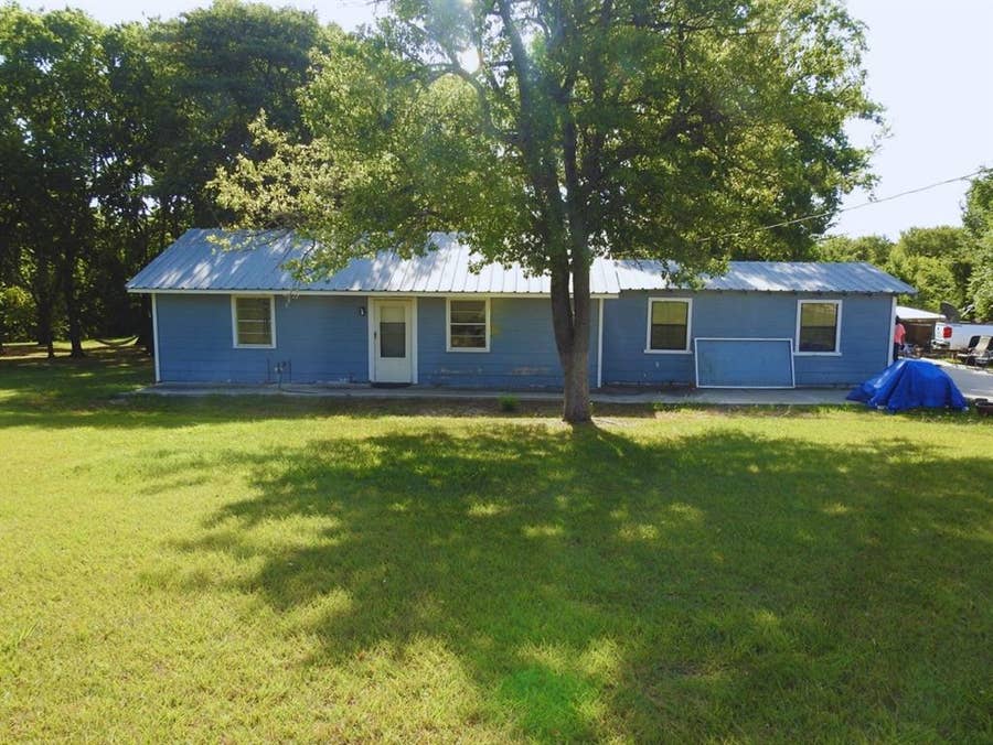 Property photo for 7961 Telegraph Road, Quinlan, TX