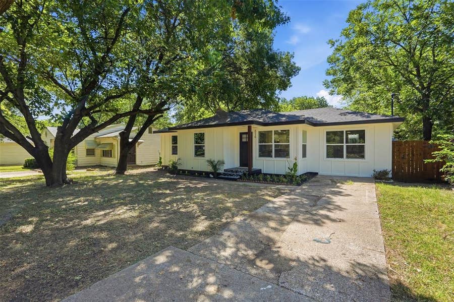 Property photo for 3110 Palo Alto Drive, Dallas, TX