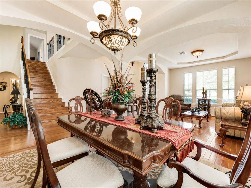 404 Mountain Place, DeSoto, TX 75115