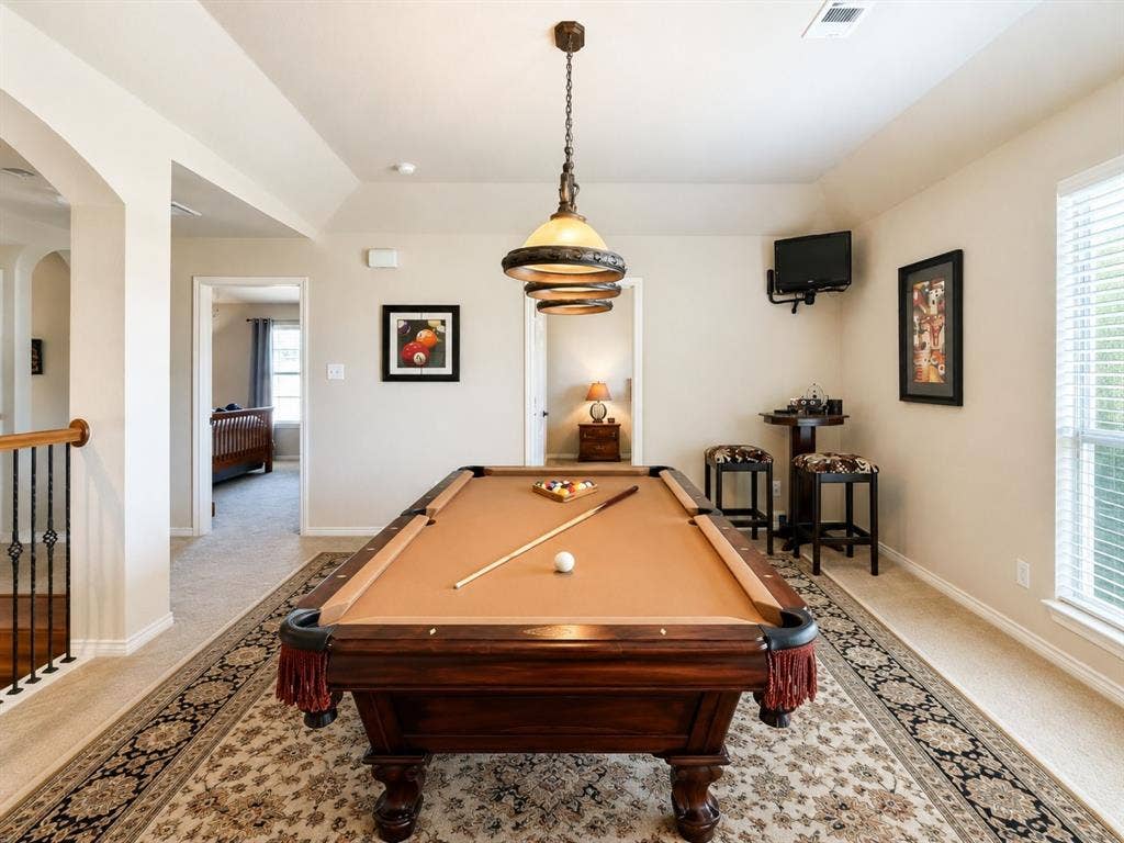 404 Mountain Place, DeSoto, TX 75115