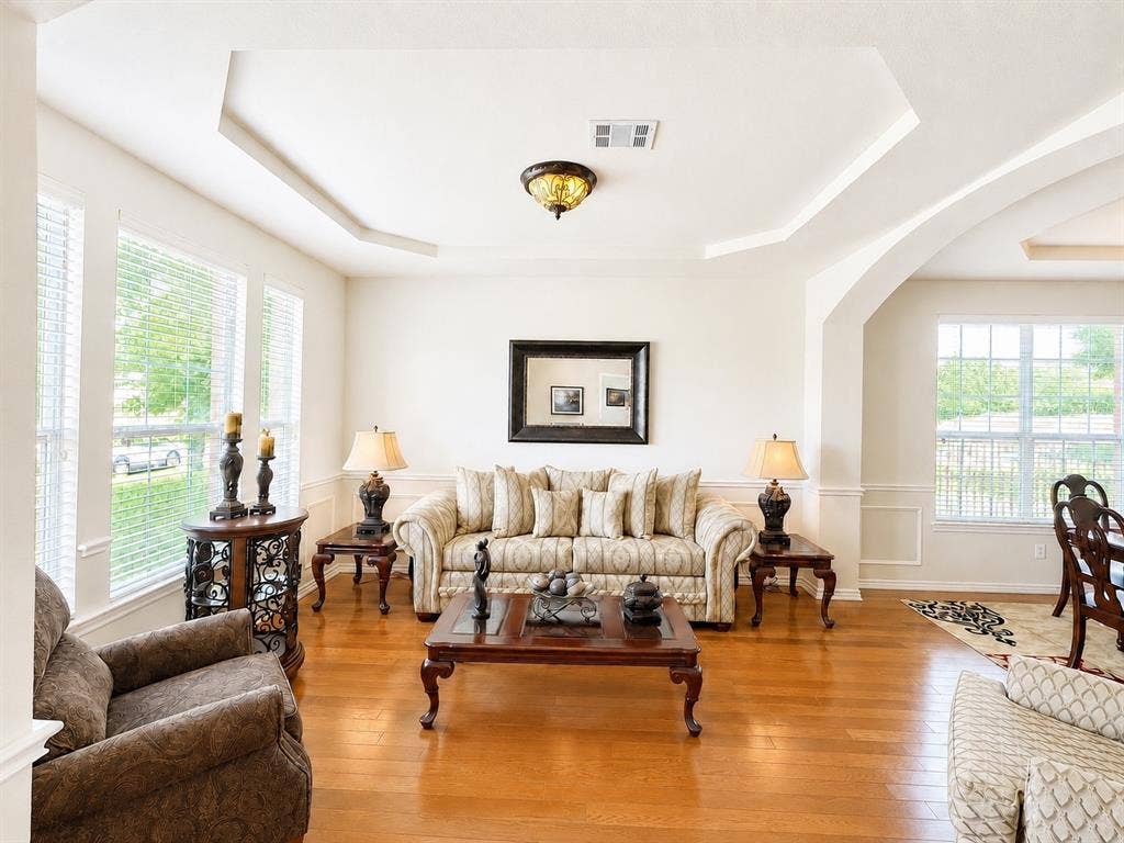 404 Mountain Place, DeSoto, TX 75115