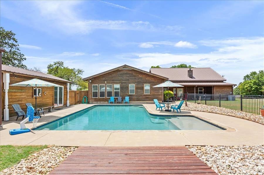 Property photo for 174 Ross Road Spur, Waco, TX