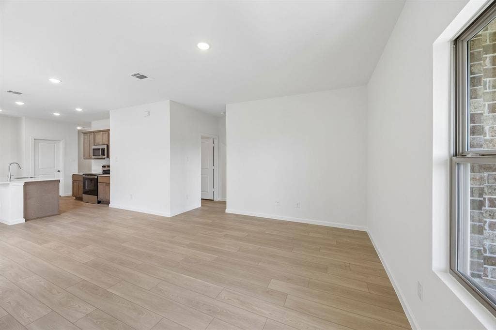 839 Hillcrest Boulevard, Princeton, TX 75407 Representative (10)