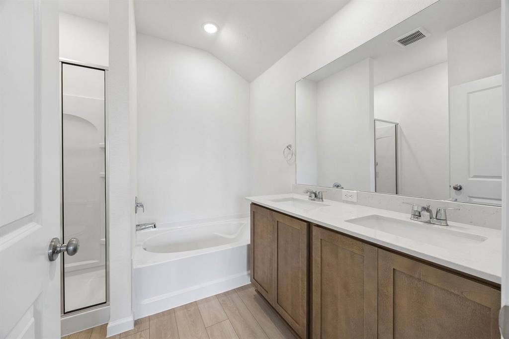 839 Hillcrest Boulevard, Princeton, TX 75407 Representative (15)