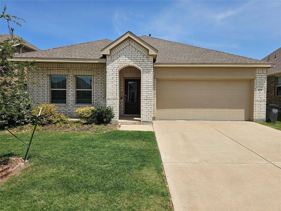 Property photo for 1216 Smoketree Lane, Princeton, TX