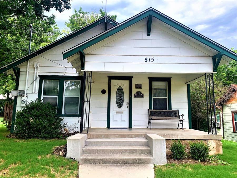 Property photo for 815 Haynes Street, Denton, TX