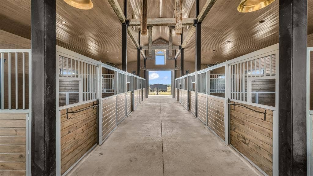 11802 E Rocky Creek Road, Crowley, TX 76036 11802 E Rocky Creek Road, Crowley, TX 76036