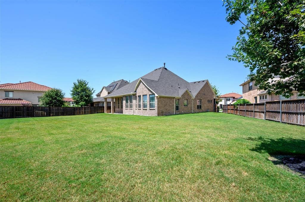 7208 Haven Court, Irving, TX 75063 7208 Haven Court, Irving, TX 75063
