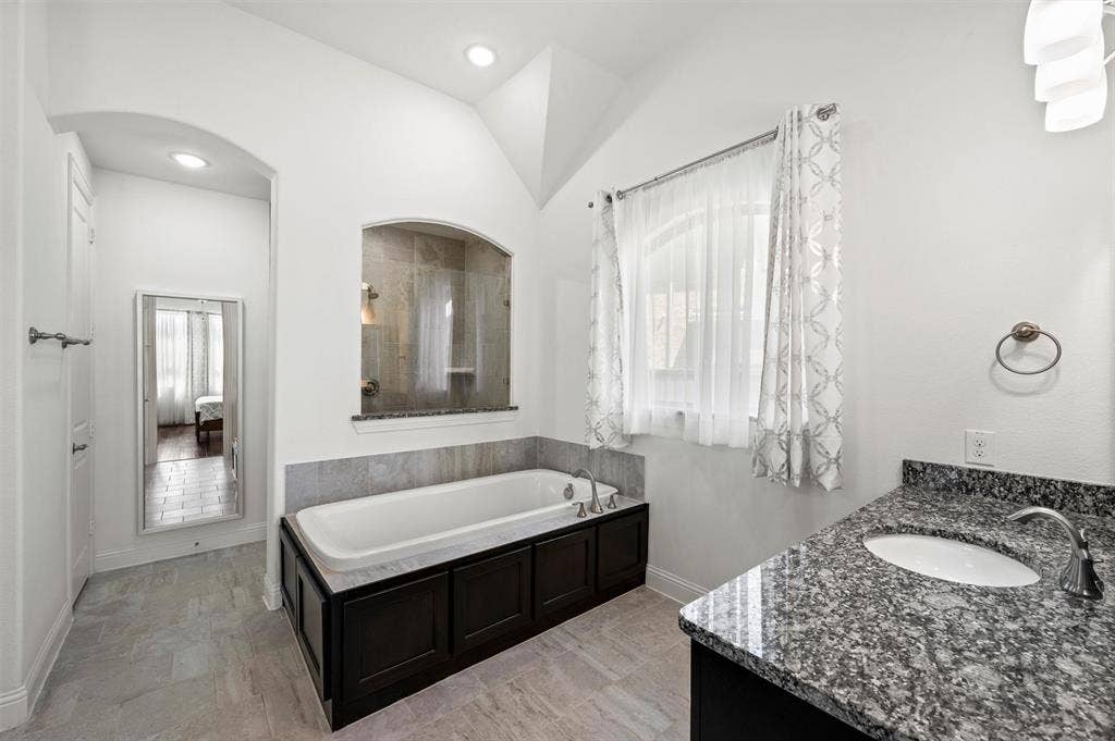 7208 Haven Court, Irving, TX 75063 7208 Haven Court, Irving, TX 75063