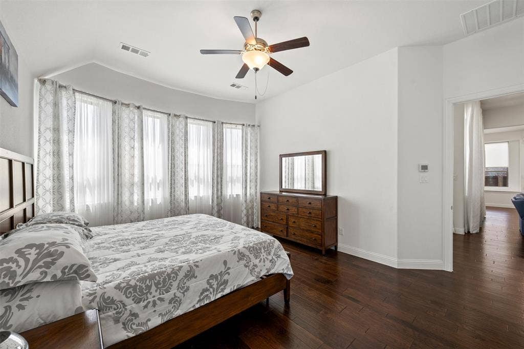 7208 Haven Court, Irving, TX 75063 7208 Haven Court, Irving, TX 75063