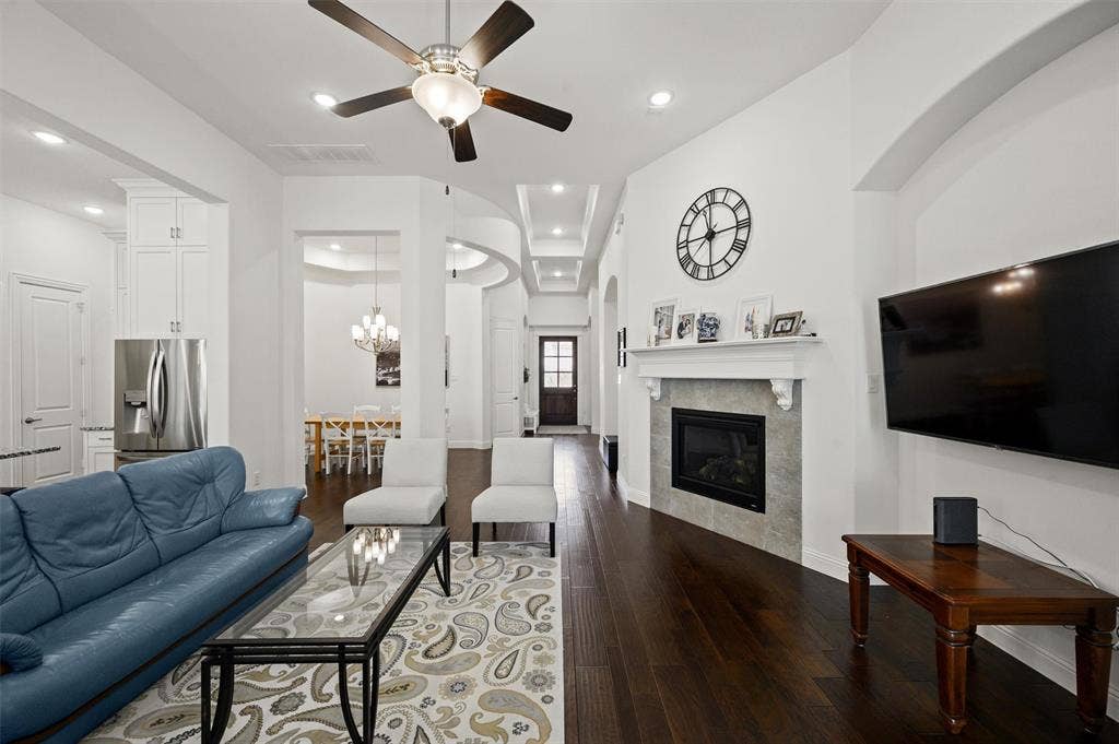 7208 Haven Court, Irving, TX 75063 7208 Haven Court, Irving, TX 75063