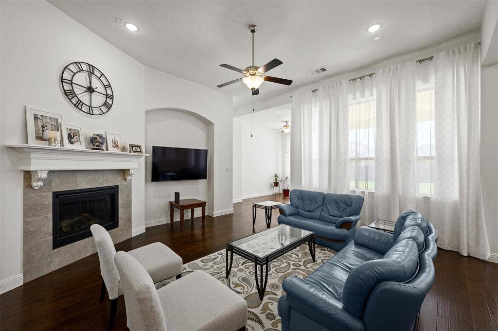 7208 Haven Court, Irving, TX 75063 7208 Haven Court, Irving, TX 75063