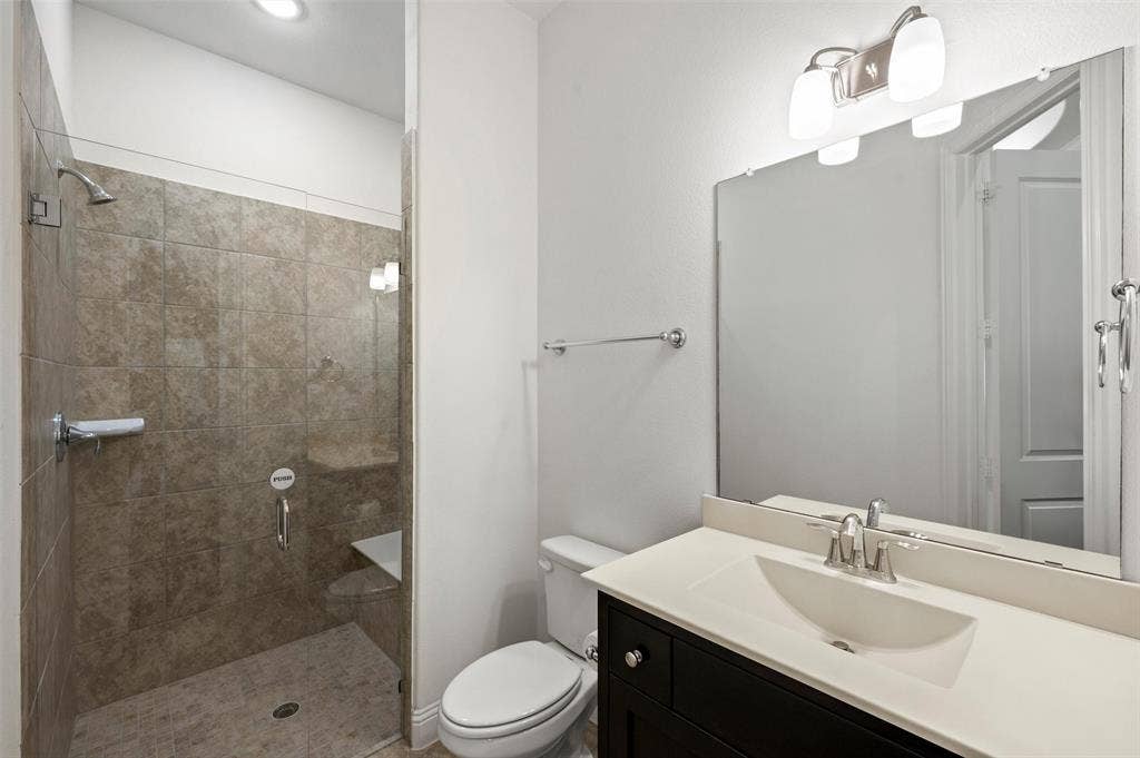 7208 Haven Court, Irving, TX 75063 7208 Haven Court, Irving, TX 75063