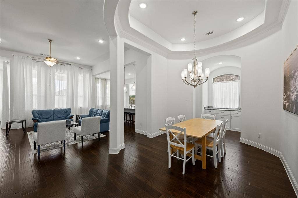 7208 Haven Court, Irving, TX 75063 7208 Haven Court, Irving, TX 75063