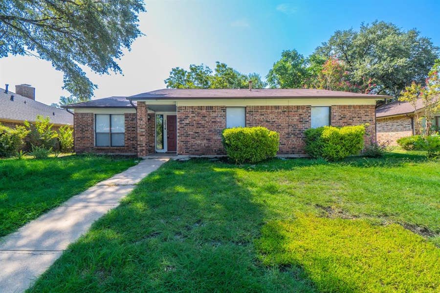 Property photo for 1514 Hindsdale Drive, Richardson, TX