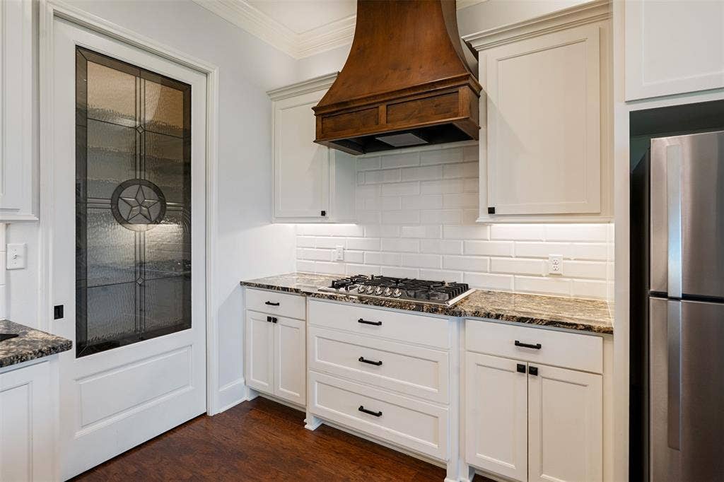 6870 Shore Crest Way, Athens, TX 75752 6870 Shore Crest Way, Athens, TX 75752