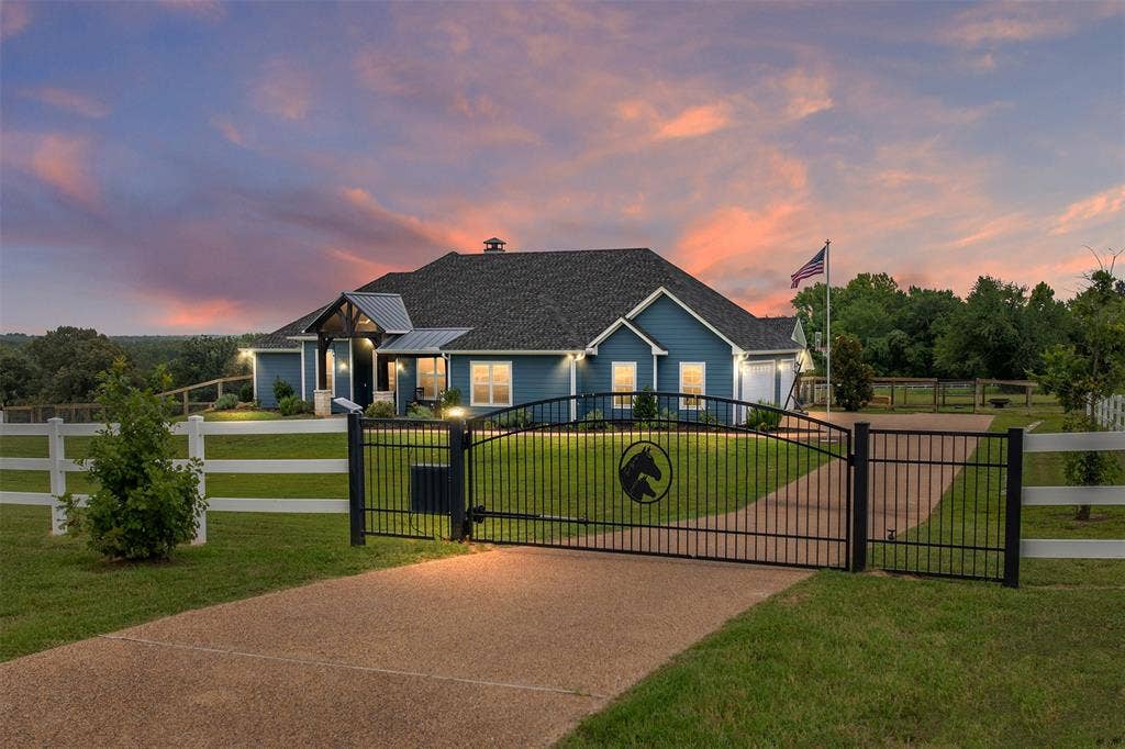 6870 Shore Crest Way, Athens, TX 75752 6870 Shore Crest Way, Athens, TX 75752
