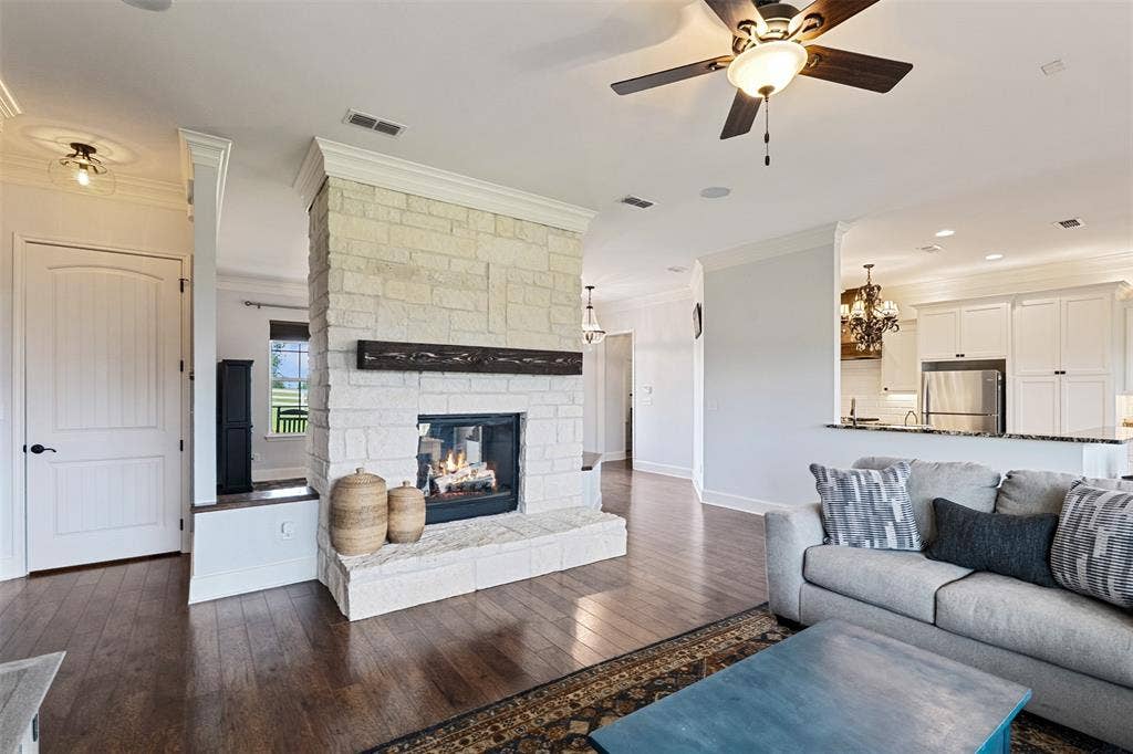 6870 Shore Crest Way, Athens, TX 75752 6870 Shore Crest Way, Athens, TX 75752