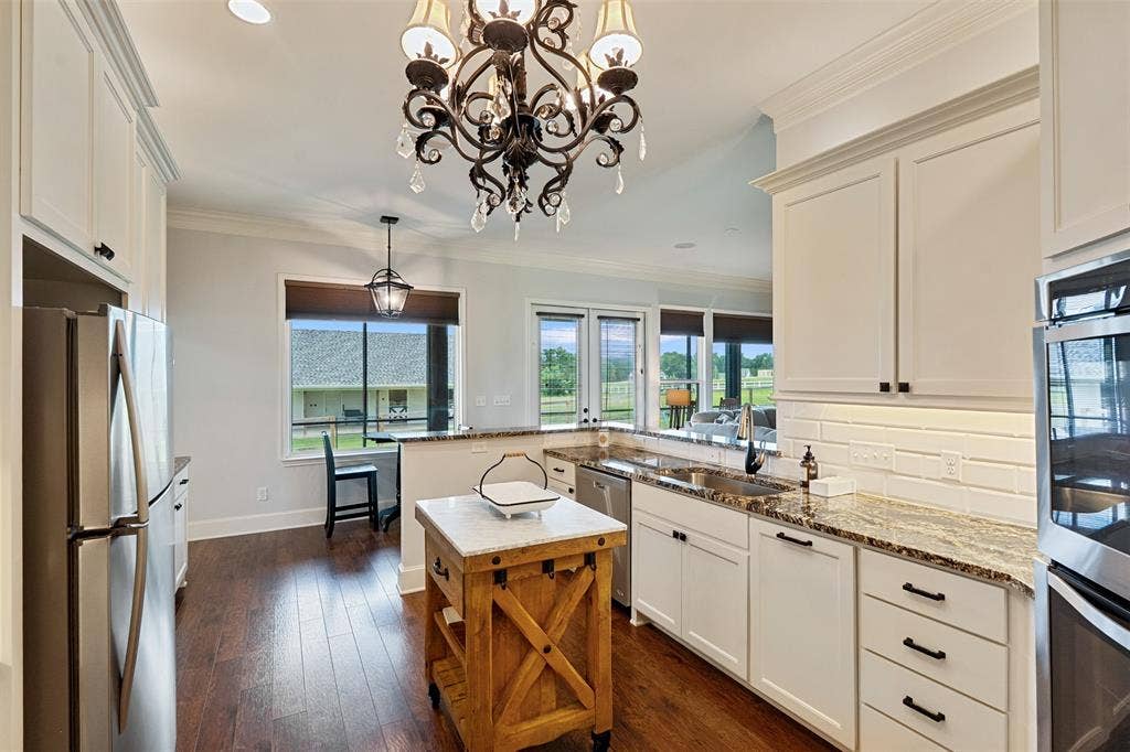 6870 Shore Crest Way, Athens, TX 75752 6870 Shore Crest Way, Athens, TX 75752