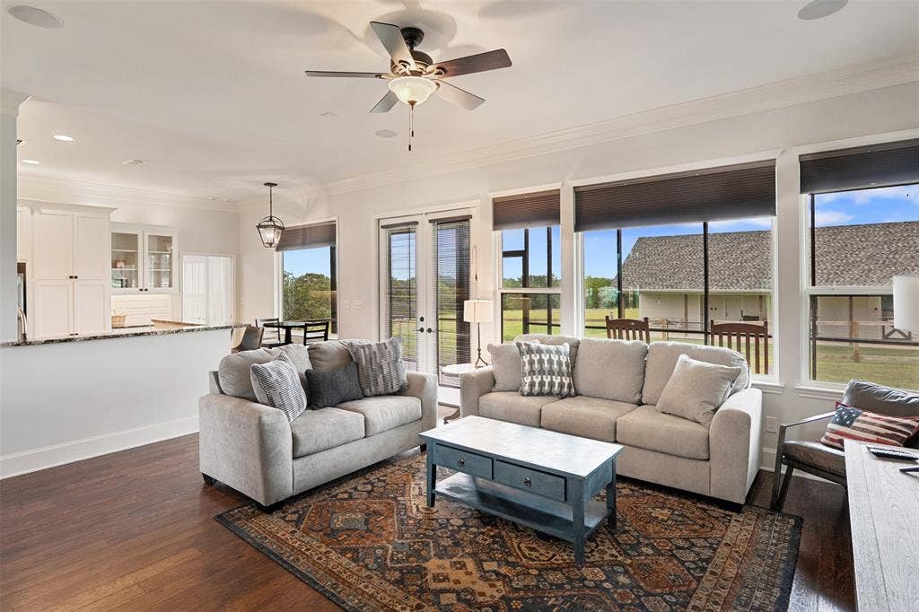 6870 Shore Crest Way, Athens, TX 75752 6870 Shore Crest Way, Athens, TX 75752
