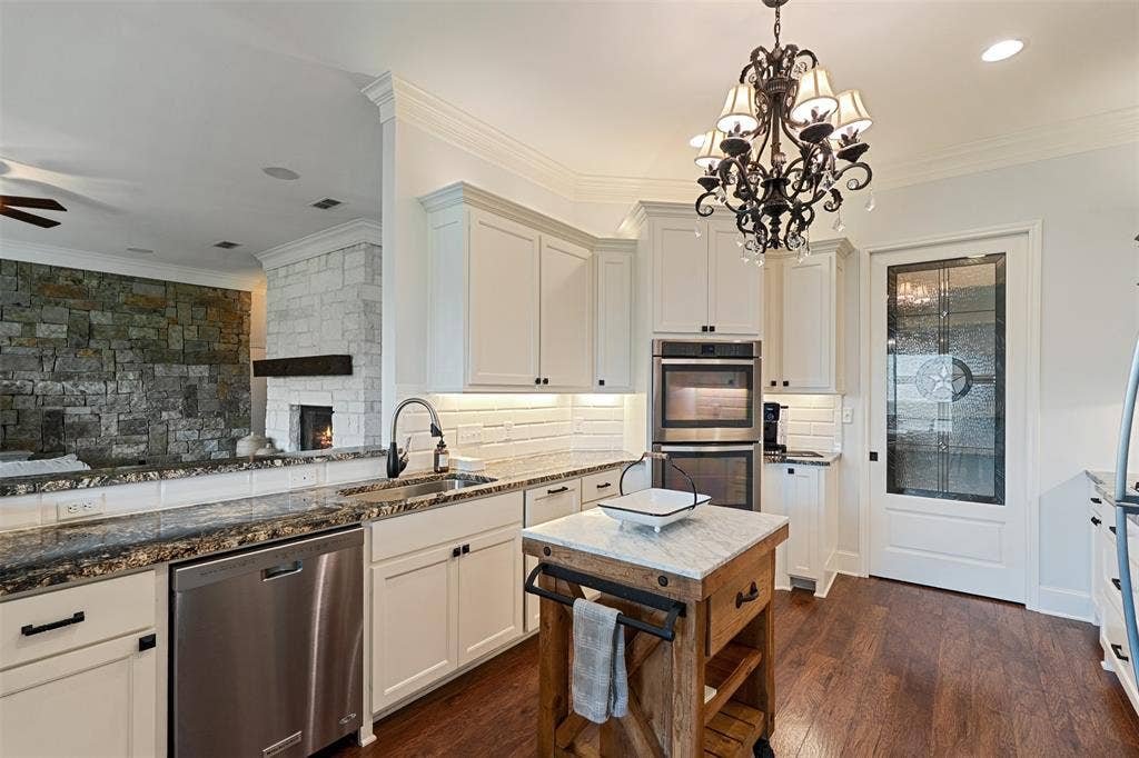 6870 Shore Crest Way, Athens, TX 75752 6870 Shore Crest Way, Athens, TX 75752