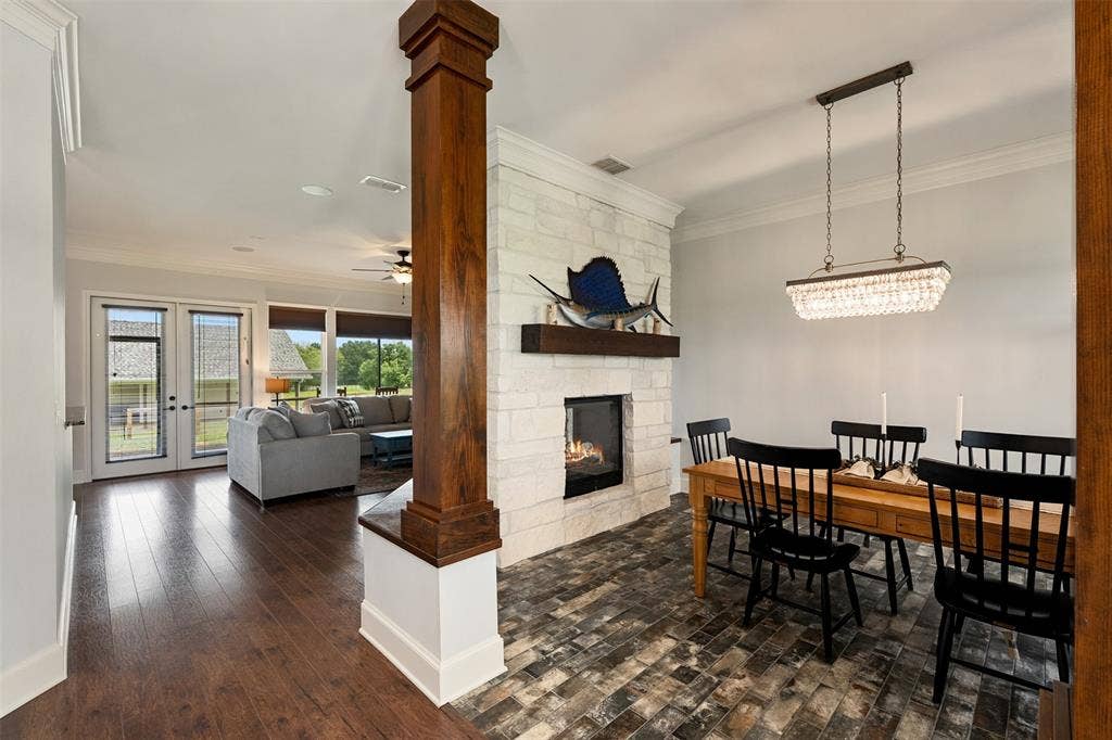 6870 Shore Crest Way, Athens, TX 75752 6870 Shore Crest Way, Athens, TX 75752