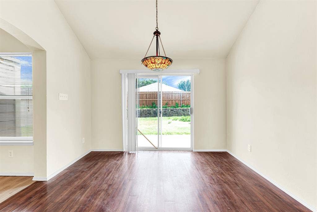 9005 Warren Drive, McKinney, TX 75071 9005 Warren Drive, McKinney, TX 75071