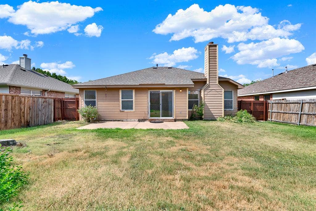9005 Warren Drive, McKinney, TX 75071 9005 Warren Drive, McKinney, TX 75071