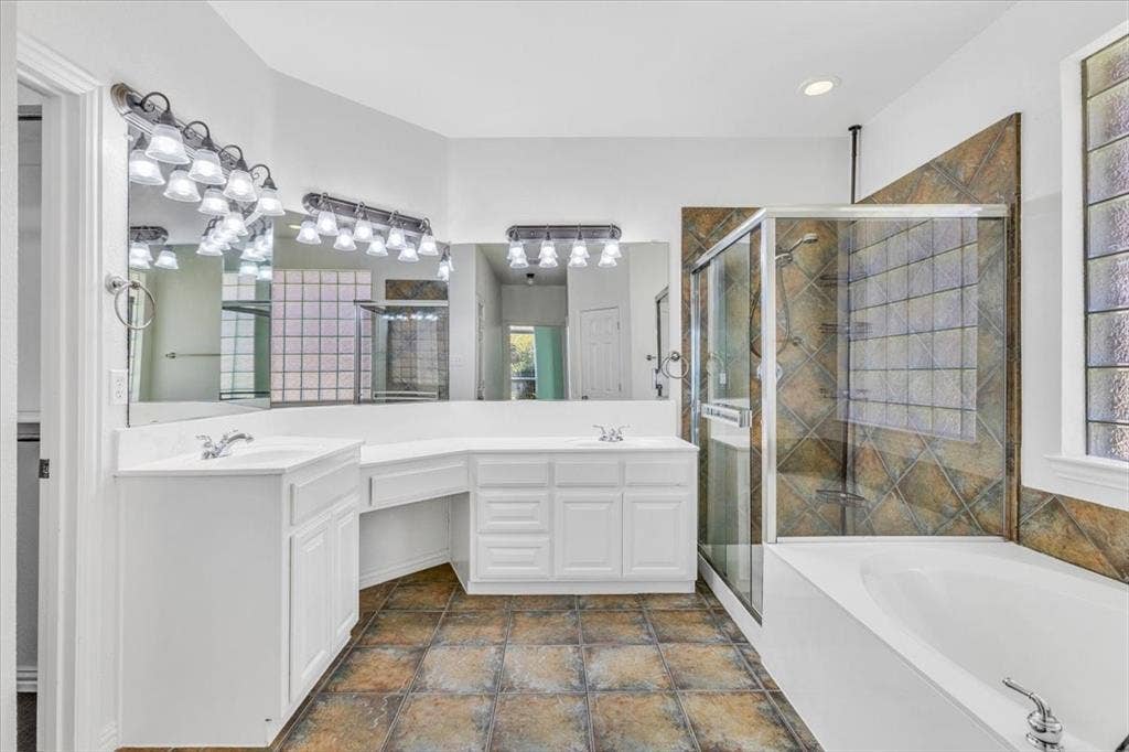 6421 Double Creek Road, Frisco, TX 75035 6421 Double Creek Road, Frisco, TX 75035