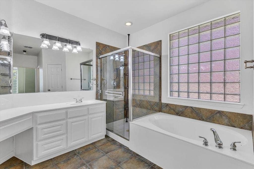6421 Double Creek Road, Frisco, TX 75035 6421 Double Creek Road, Frisco, TX 75035