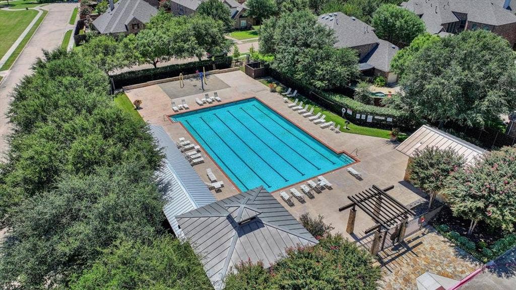 6421 Double Creek Road, Frisco, TX 75035 Community Pool