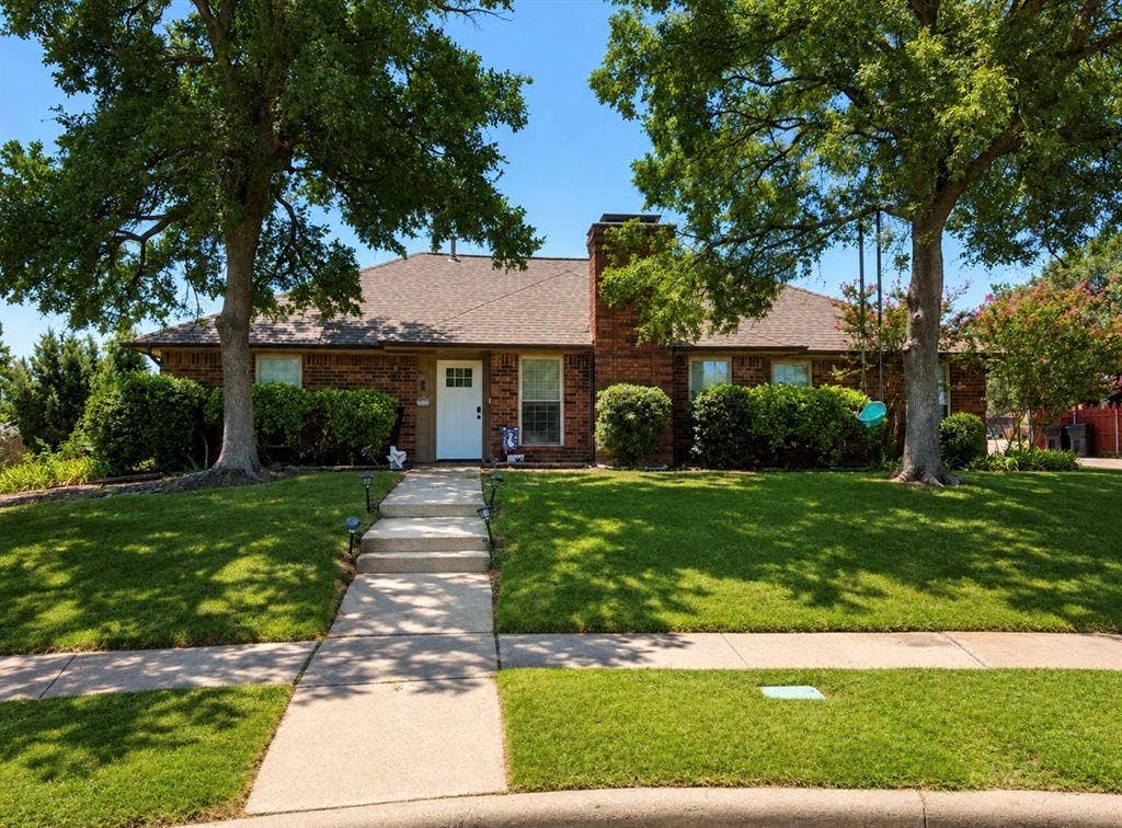 4016 Hidalgo Drive, Plano, TX 75074 4016 Hidalgo Drive, Plano, TX 75074