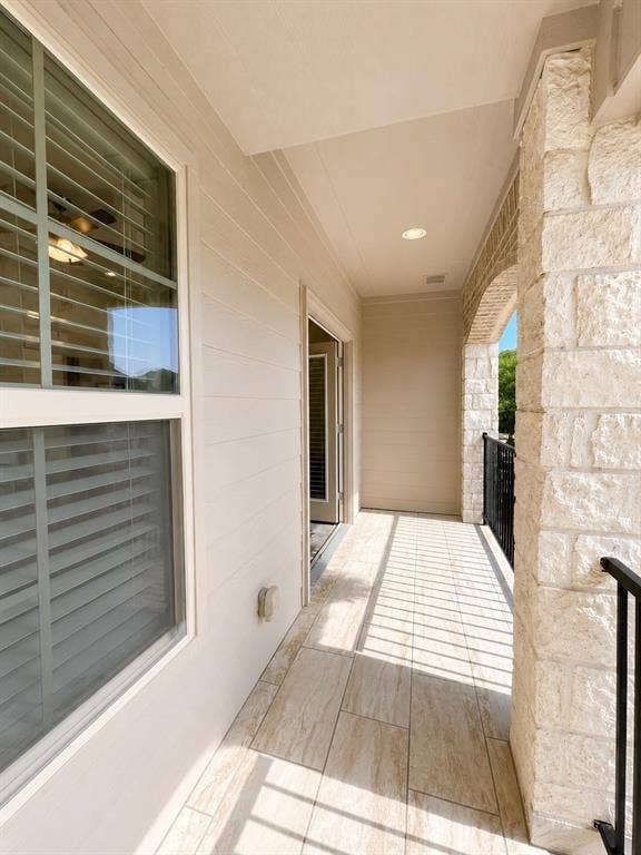 427 Renaissance Lane, Irving, TX 75060