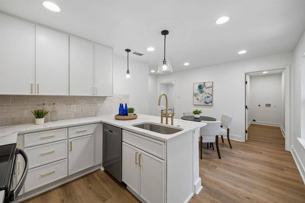 238 Oakwood Circle, Shady Shores, TX 76208 238 Oakwood Circle, Shady Shores, TX 76208