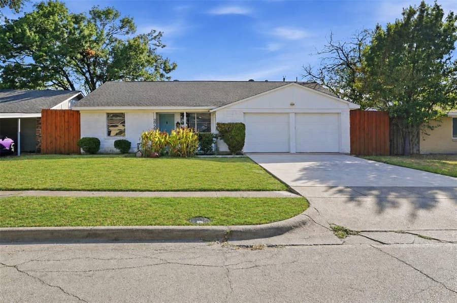 Property photo for 2721 Westview Drive, Mesquite, TX
