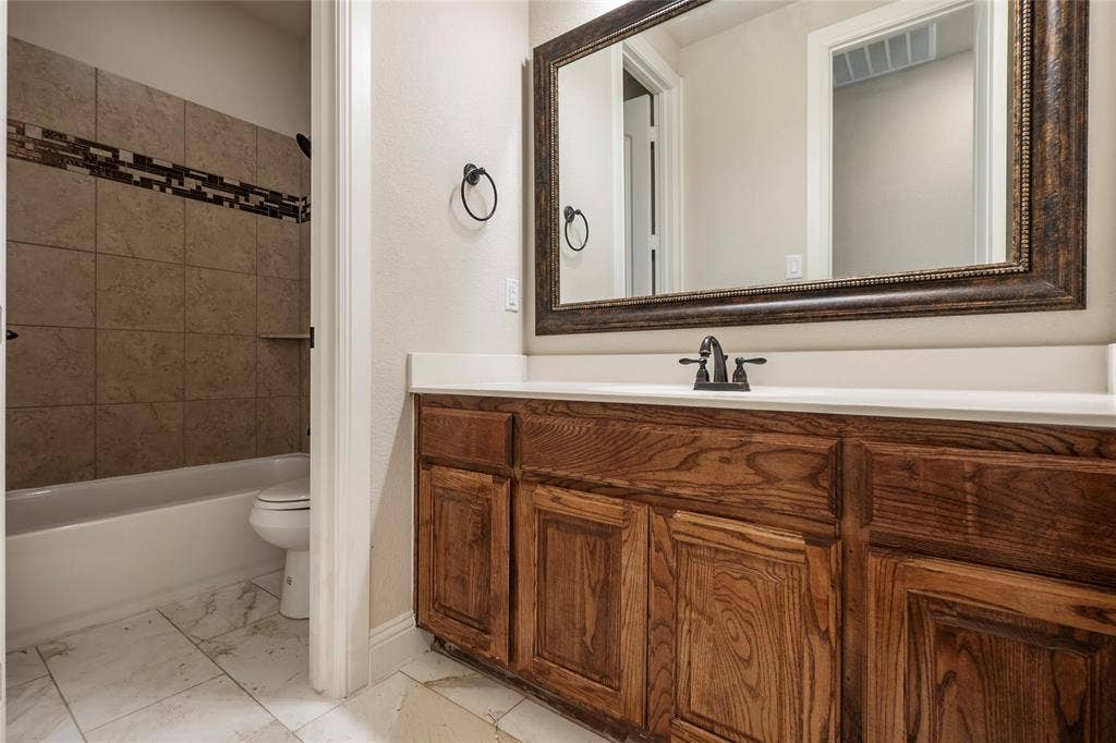 4802 Comstock Way, Mansfield, TX 76063 4802 Comstock Way, Mansfield, TX 76063