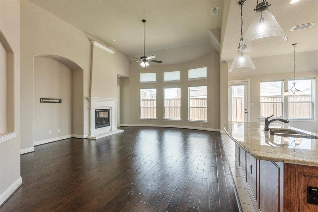 4802 Comstock Way, Mansfield, TX 76063 4802 Comstock Way, Mansfield, TX 76063