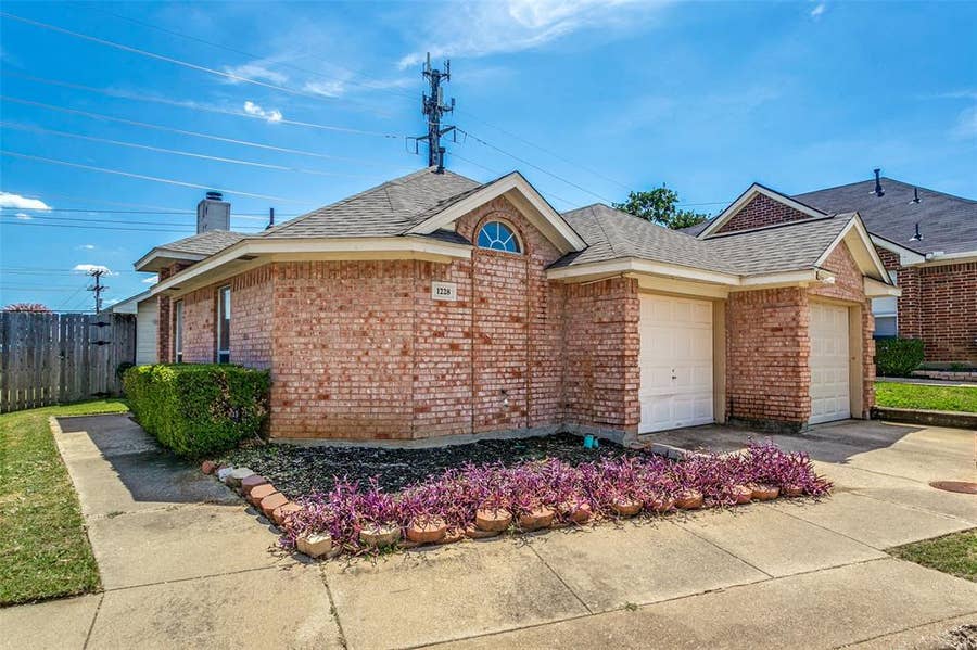 Property photo for 1228 Falcon Trail, Bedford, TX