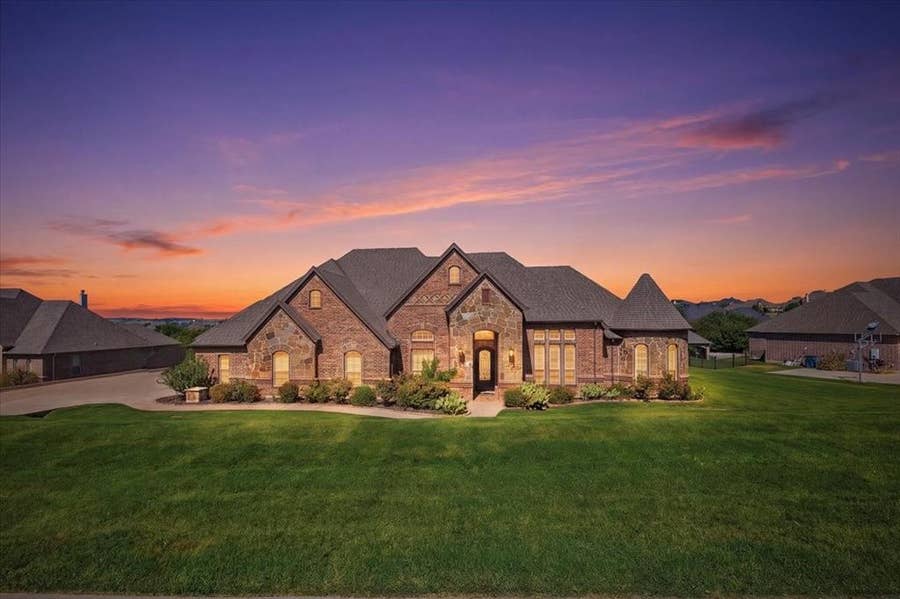 Property photo for 12408 Villa Milano Drive, Fort Worth, TX